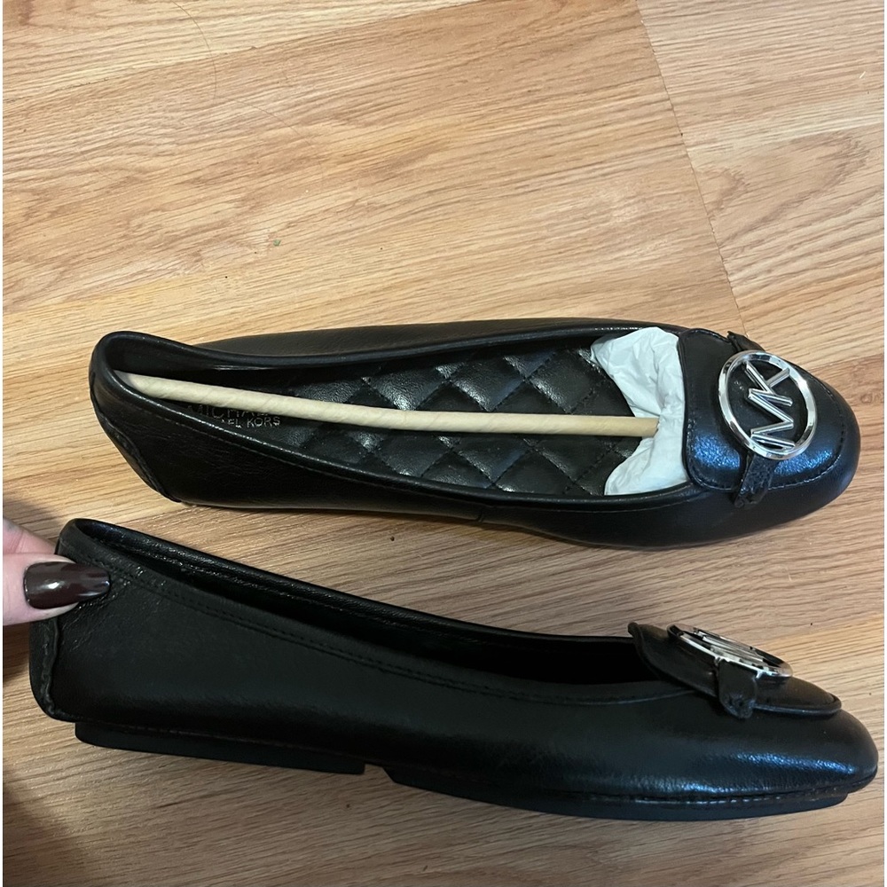 Michael Kors Women’s Lillie Ballet Flats size 8